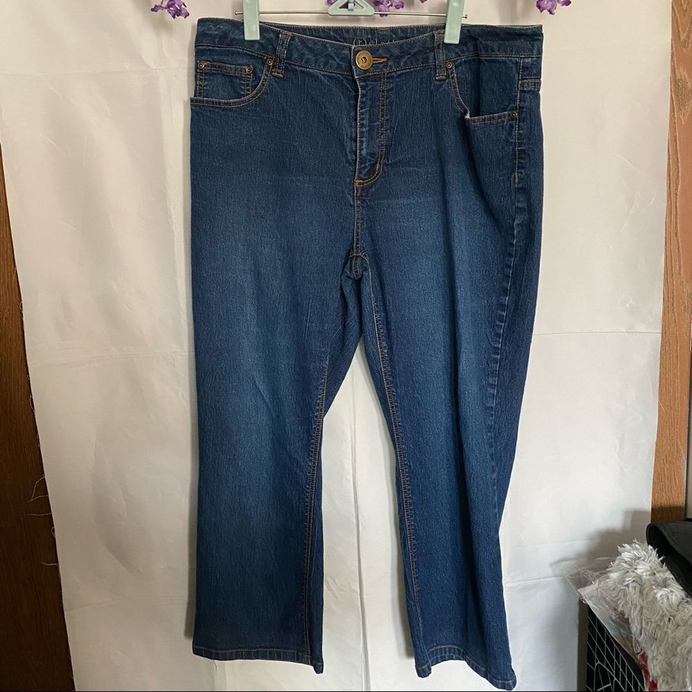 Relativity Curvy Flare Leg Stretch Jeans